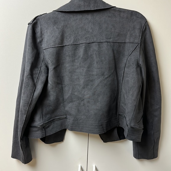 Beautiful grey jacket. NWT. Size M. - Picture 4 of 4